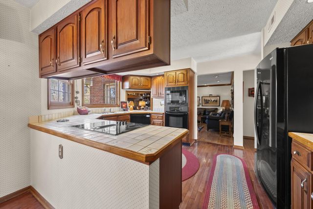 626 Retreat Lane N, Powell, OH 43065