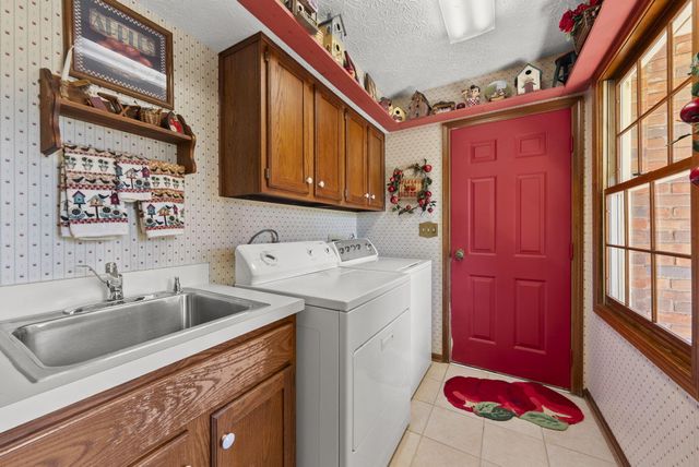 626 Retreat Lane N, Powell, OH 43065