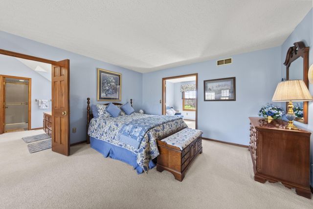 626 Retreat Lane N, Powell, OH 43065