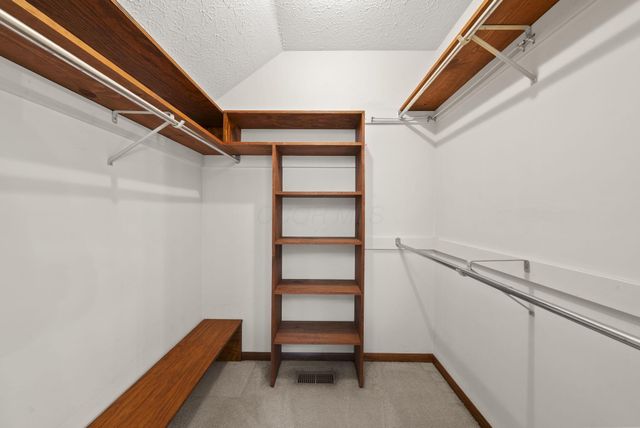 626 Retreat Lane N, Powell, OH 43065