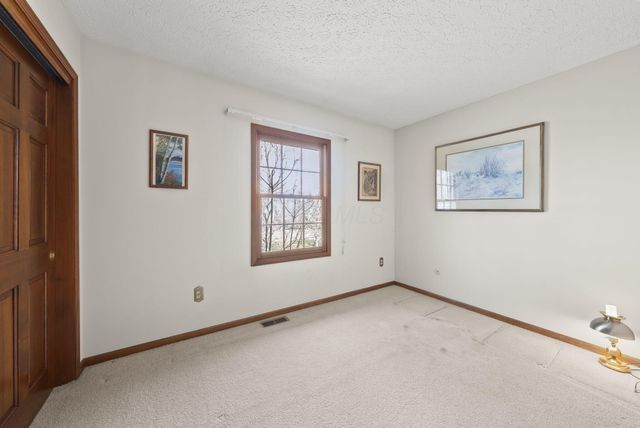 626 Retreat Lane N, Powell, OH 43065