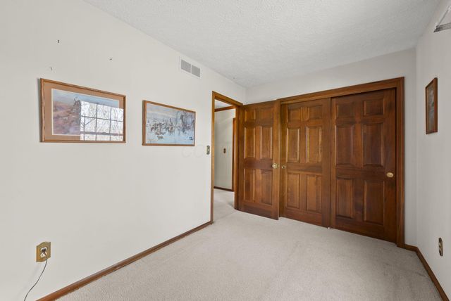 626 Retreat Lane N, Powell, OH 43065