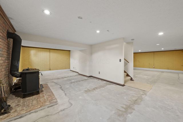 626 Retreat Lane N, Powell, OH 43065