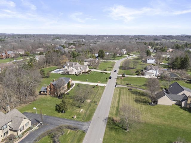 626 Retreat Lane N, Powell, OH 43065
