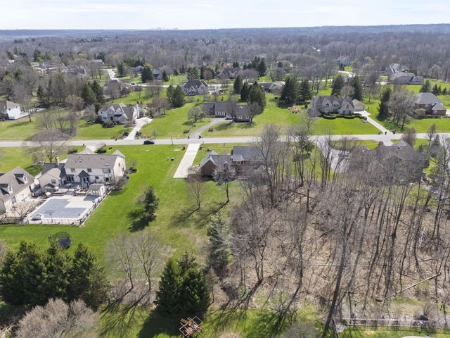 626 Retreat Lane N, Powell, OH 43065