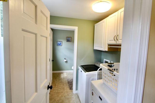 10 Stoneybrook Drive, Bridgewater, MA 02324