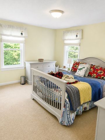10 Stoneybrook Drive, Bridgewater, MA 02324