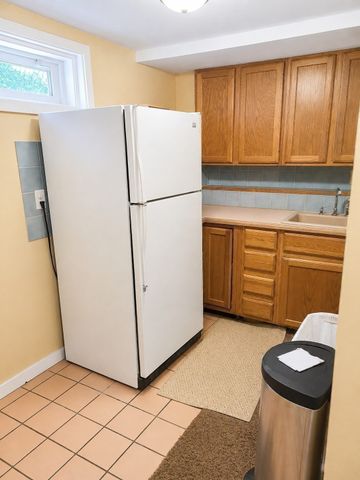 10 Stoneybrook Drive, Bridgewater, MA 02324