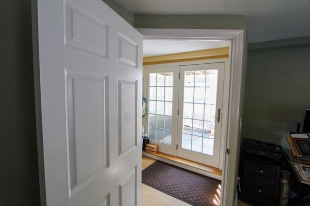 10 Stoneybrook Drive, Bridgewater, MA 02324