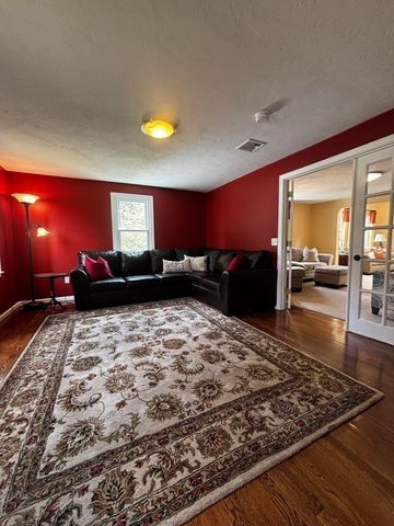 10 Stoneybrook Drive, Bridgewater, MA 02324