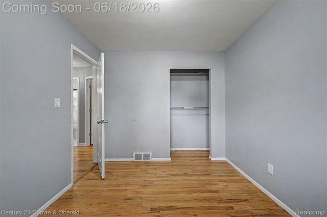 29192 James Street, Garden City, MI 48135