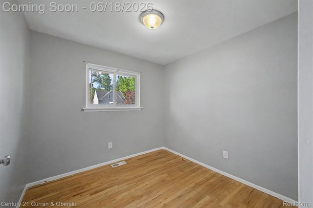 29192 James Street, Garden City, MI 48135