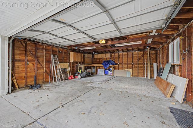 29192 James Street, Garden City, MI 48135