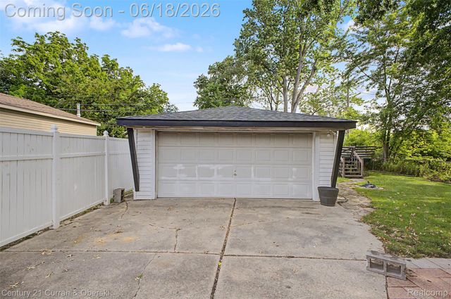 29192 James Street, Garden City, MI 48135