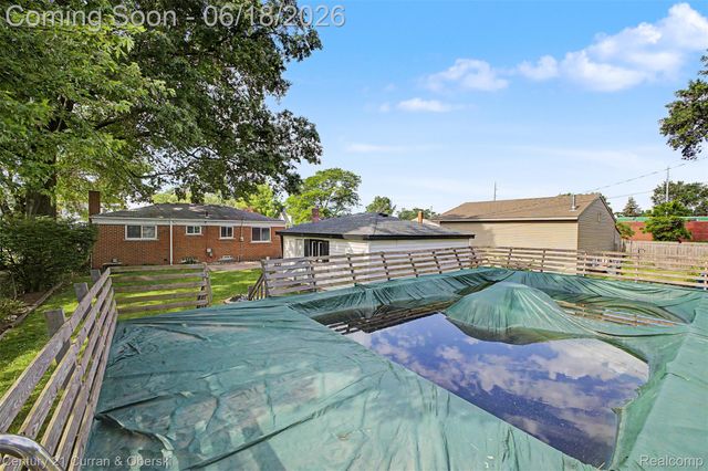 29192 James Street, Garden City, MI 48135