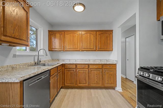 29192 James Street, Garden City, MI 48135