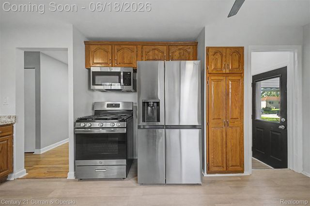 29192 James Street, Garden City, MI 48135