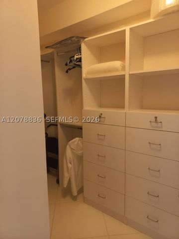 20000 E Country Club Dr 1212, Aventura, FL 33180
