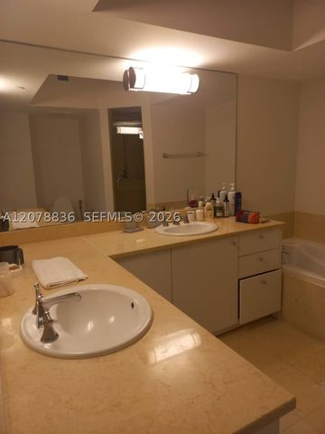 20000 E Country Club Dr 1212, Aventura, FL 33180