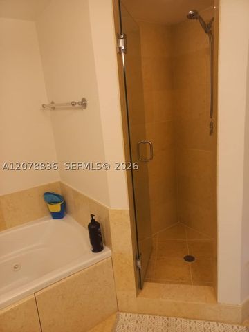 20000 E Country Club Dr 1212, Aventura, FL 33180