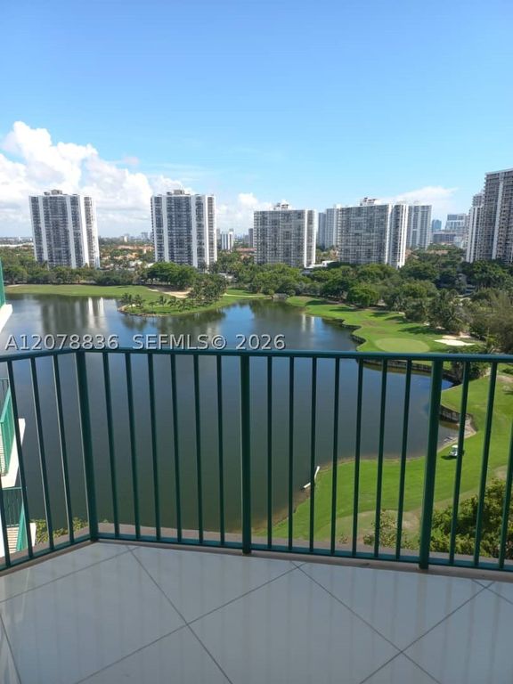20000 E Country Club Dr 1212, Aventura, FL 33180