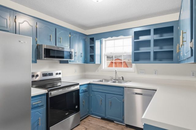 1361 Jenny Ln, Clarksville, TN 37042