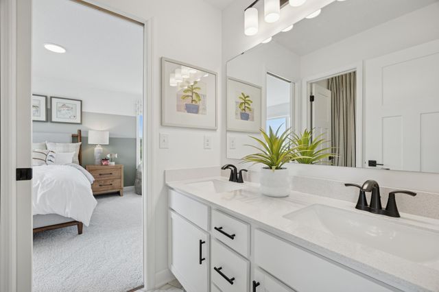 18304 Hornby Drive, Lakeville, MN 55044