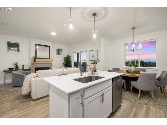 19861 Sw Lou Ln, Beaverton, OR 97007