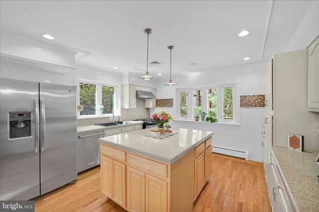 2377 STALLION DR, Auburn, PA 17922