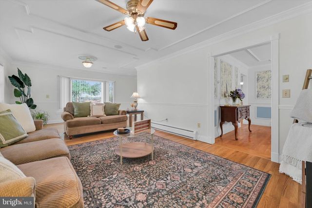 2377 STALLION DR, Auburn, PA 17922