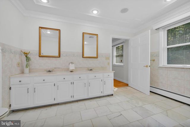 2377 STALLION DR, Auburn, PA 17922