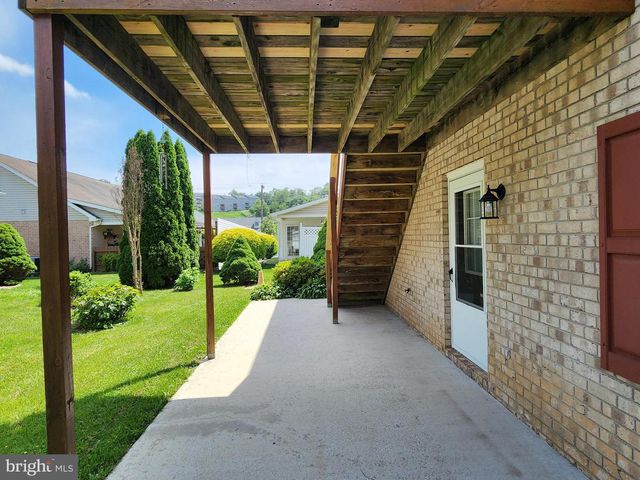 161 ELDERBERRY SPRING CT, Waynesboro, PA 17268