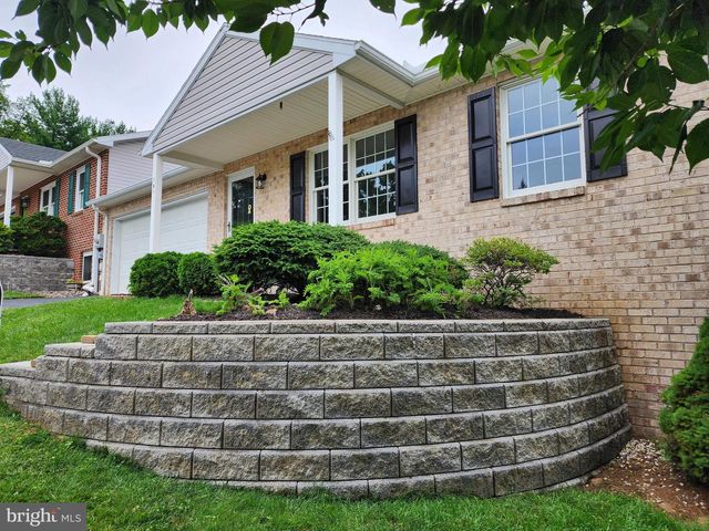 161 ELDERBERRY SPRING CT, Waynesboro, PA 17268