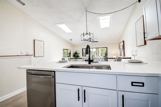6204 92ND PLACE N 3705, Pinellas Park, FL 33782