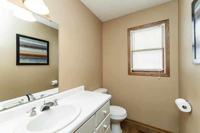 2855 24th Street NW, Rochester, MN 55901