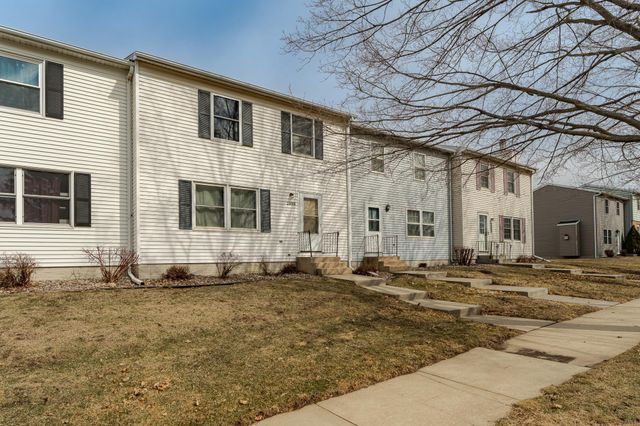 2855 24th Street NW, Rochester, MN 55901