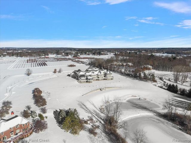 68050 Hillside Lane, Washington, MI 48095