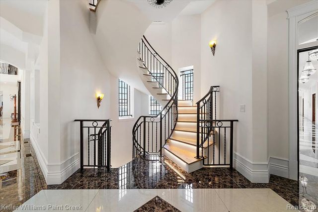 68050 Hillside Lane, Washington, MI 48095