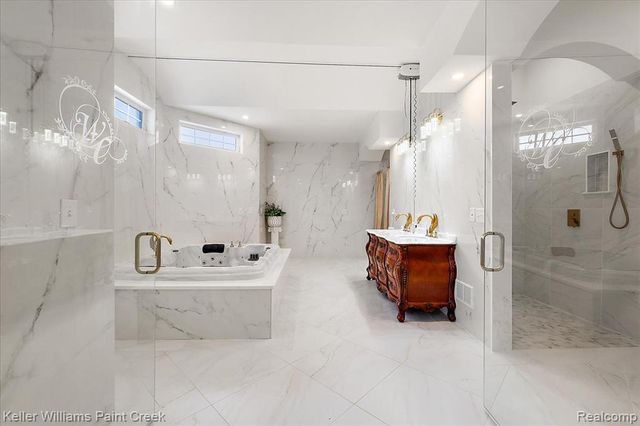 68050 Hillside Lane, Washington, MI 48095