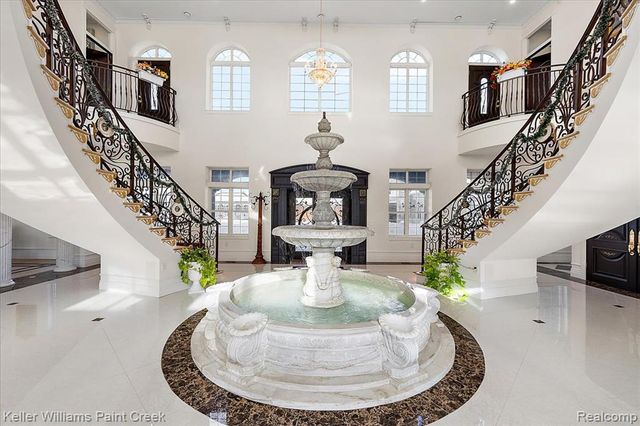 68050 Hillside Lane, Washington, MI 48095