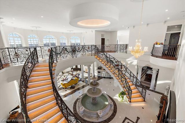 68050 Hillside Lane, Washington, MI 48095