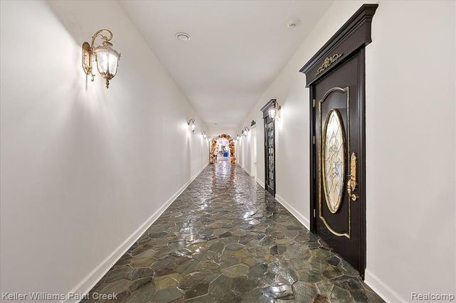 68050 Hillside Lane, Washington, MI 48095