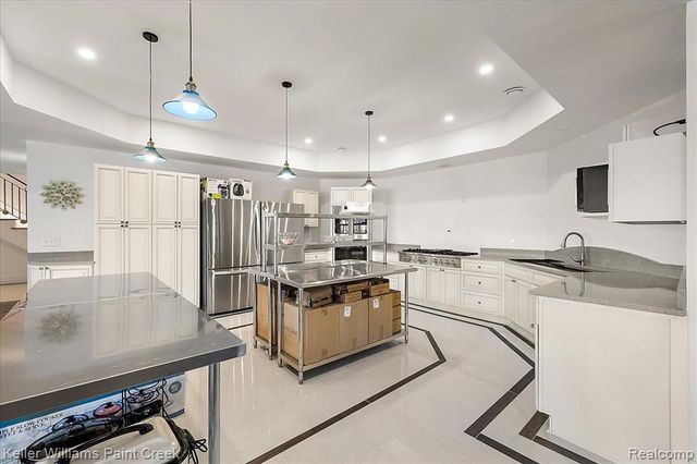 68050 Hillside Lane, Washington, MI 48095