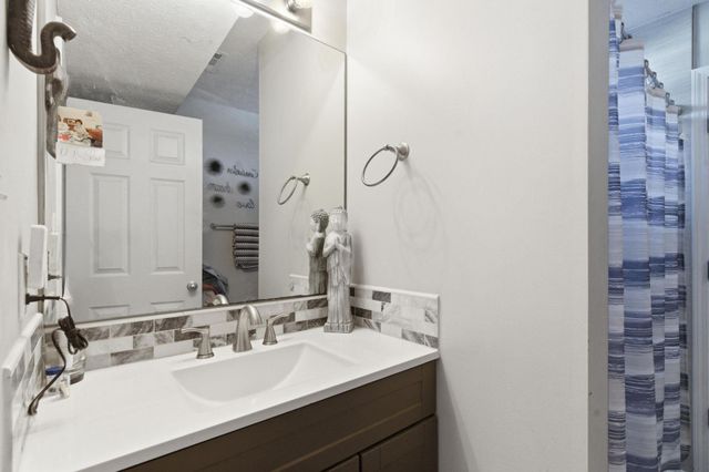 108 Back Stretch Drive, Georgetown, KY 40324