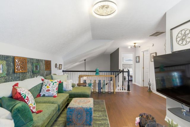 108 Back Stretch Drive, Georgetown, KY 40324