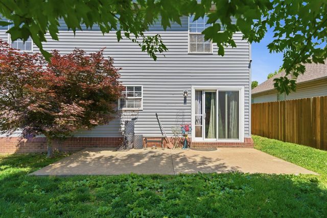 108 Back Stretch Drive, Georgetown, KY 40324
