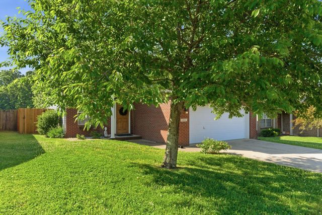 108 Back Stretch Drive, Georgetown, KY 40324