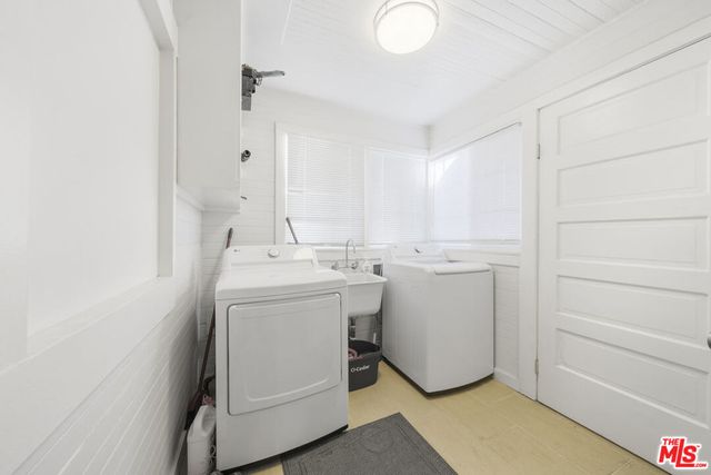 2982 W 15th Street, Los Angeles, CA 90006