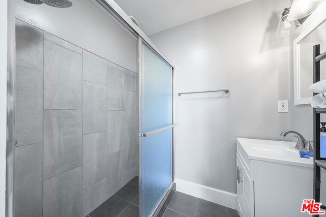 2982 W 15th Street, Los Angeles, CA 90006