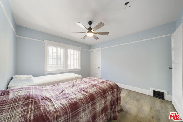 2982 W 15th Street, Los Angeles, CA 90006